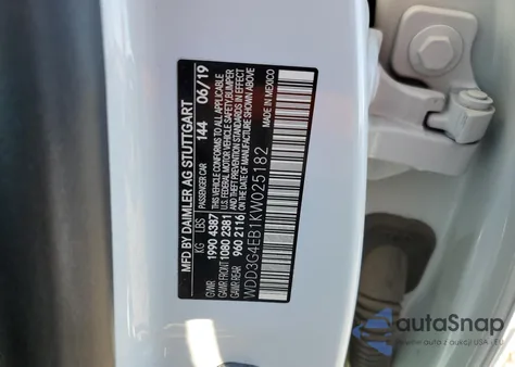 2019 Mercedes-Benz A 220 z USA, uszkodzony, nr VIN WDD3G4EB1KW025182